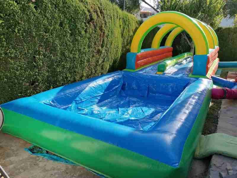 Deslizador acuatico hinchable