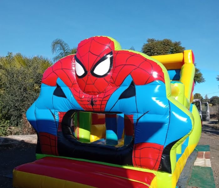 Tobogán hinchable hombre araña