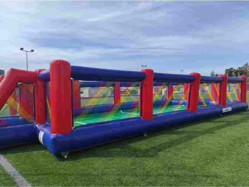Campo de futbol hinchable
