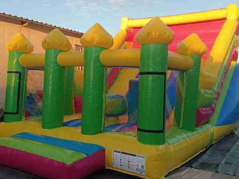 Tobogán hinchable. Fabricación y venta hinchables en España