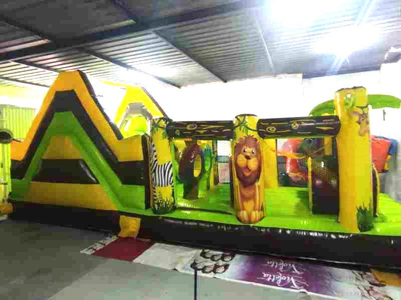 Pistas americanas hinchables. Fabricación y venta hinchables en España